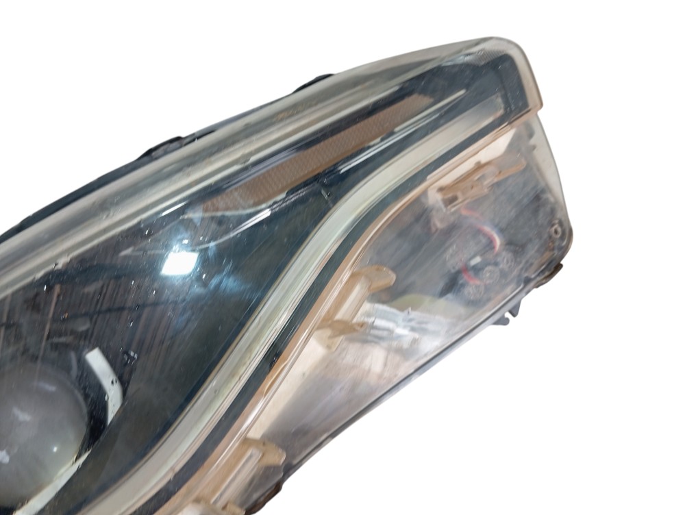 Farol Direito Renault Zoe Neo 2023 V617 Direito/passageiro 2
