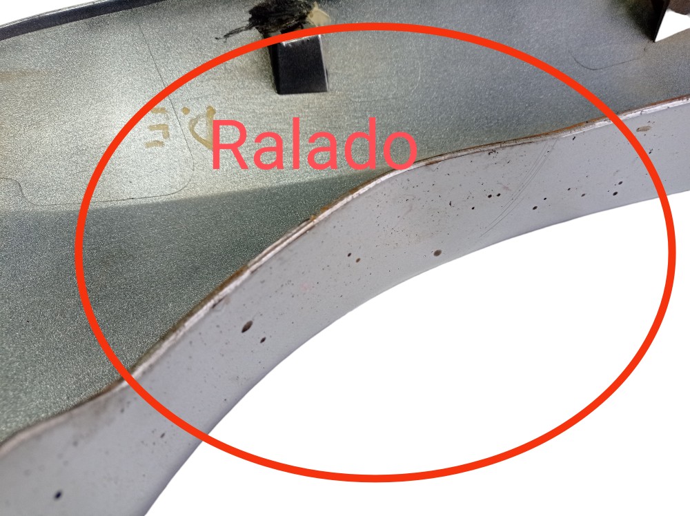 Aplique Paralama Esquerdo Toyota Prado 3.0 2005 V620 8
