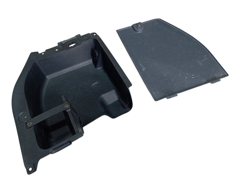 Porta Treco Porta Mala Esquerdo Subaru Legacy Outback 2002 2