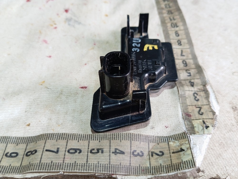 Luz Esquerda Placa Lexus Rx500hf 2023 V619 8