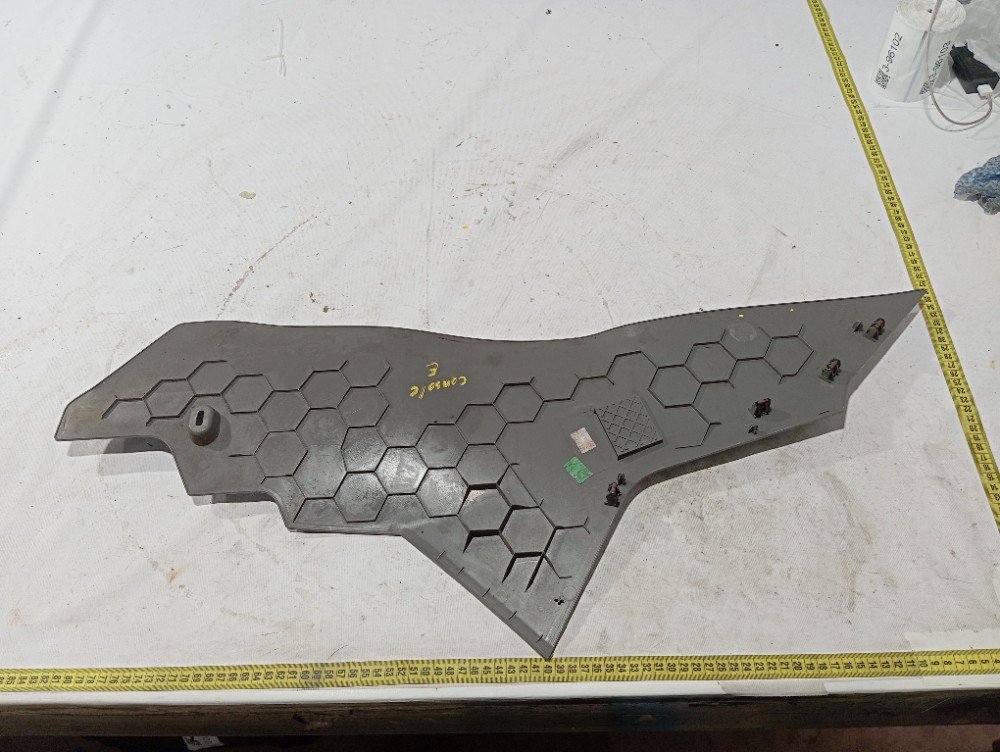 Acabamento Lateral Esquerdo Console Vw Virtus 2019 A 23 V657 7