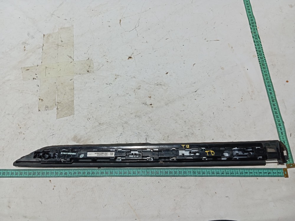 Moldura Traseira Direita Teto Discovery Sport 2020 V680 8
