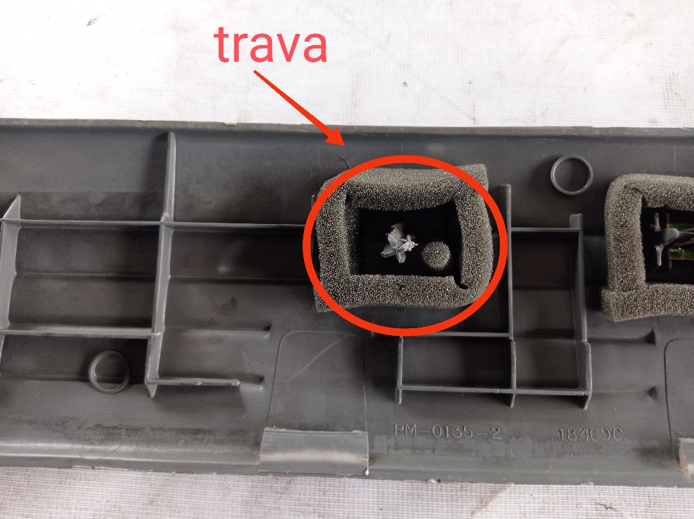 Soleira Traseira Direita Chrysler Grand Caravan 2005 V368 8
