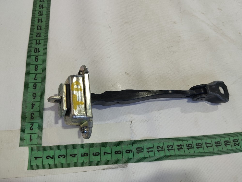 Limitador Porta Traseira Direita Nissan Leaf 2023 V632 4