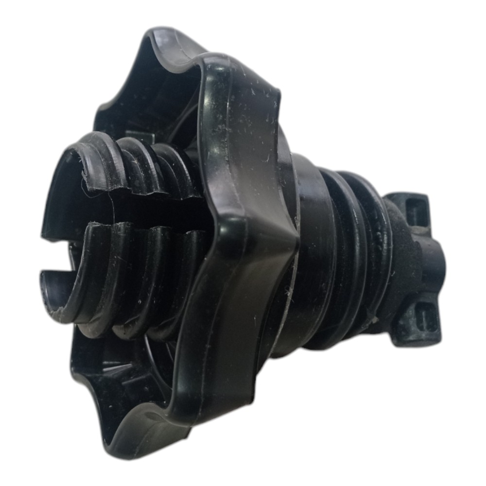 Parafuso Fixação Do Estepe Vw Golf Highline Turbo 2015 V626 2