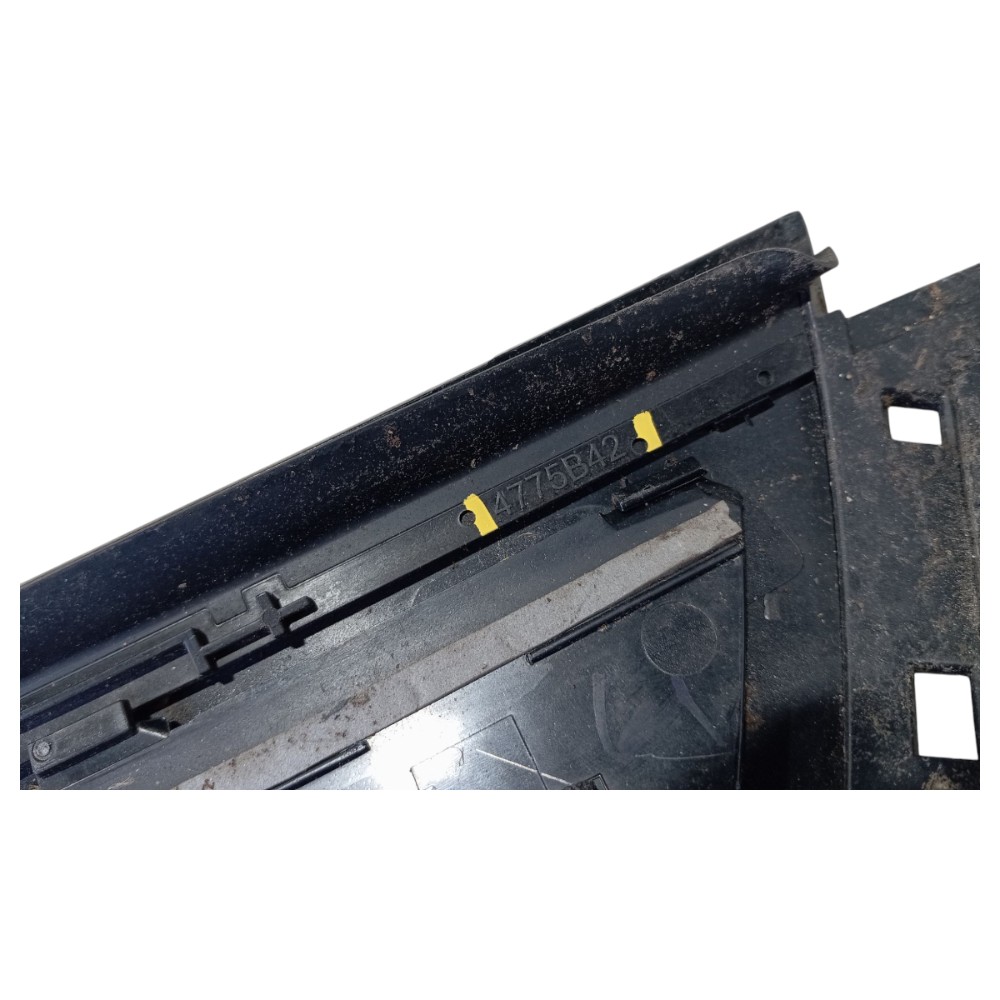 Moldura Porta Esquerda Land Rover Defender 2022 V645 3