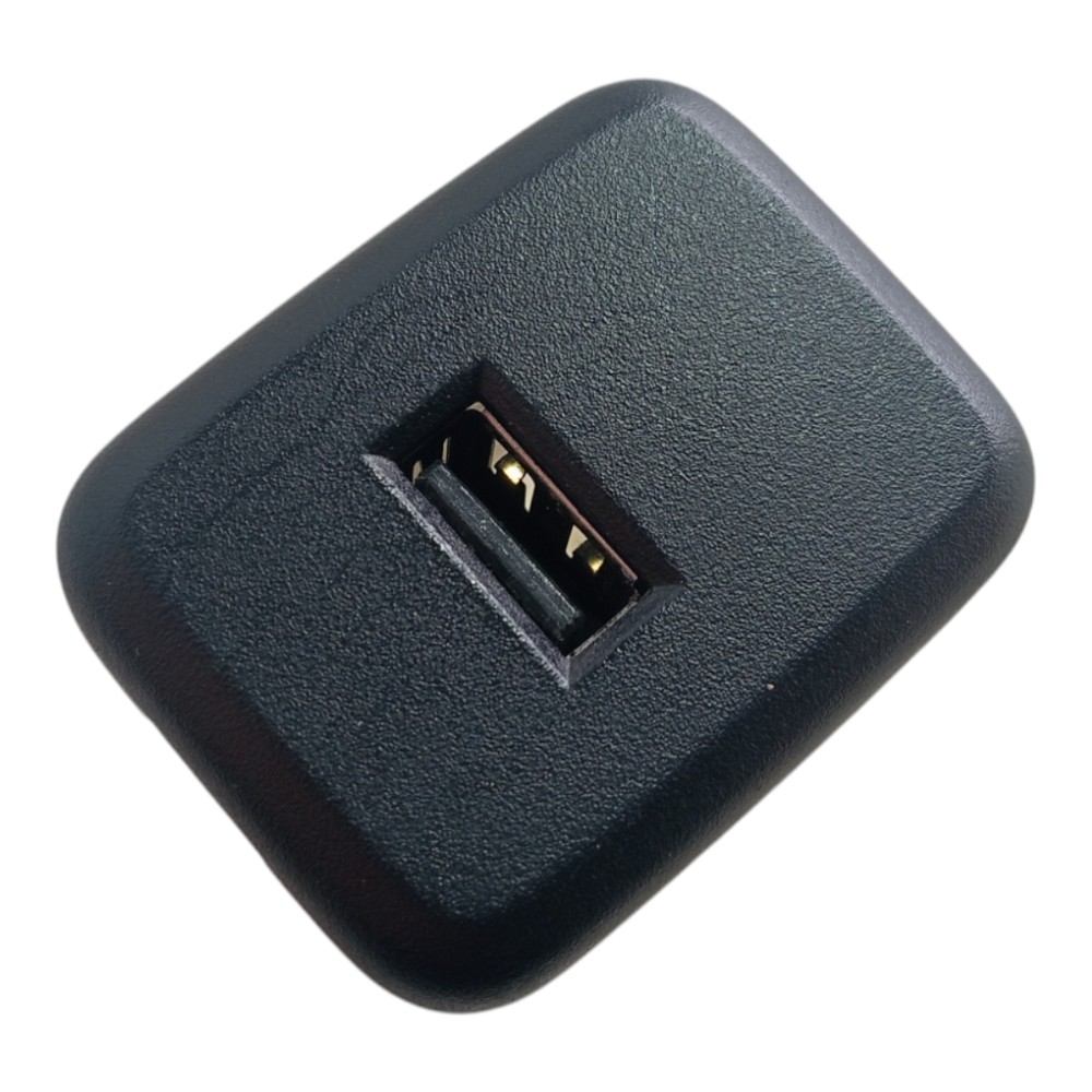 Entrada Usb Gm Tracker 2020 2025 V627 8