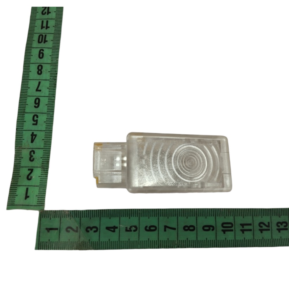 Luz Porta Mala Chevrolet Tracker 2020 2025 V627 Macho 3