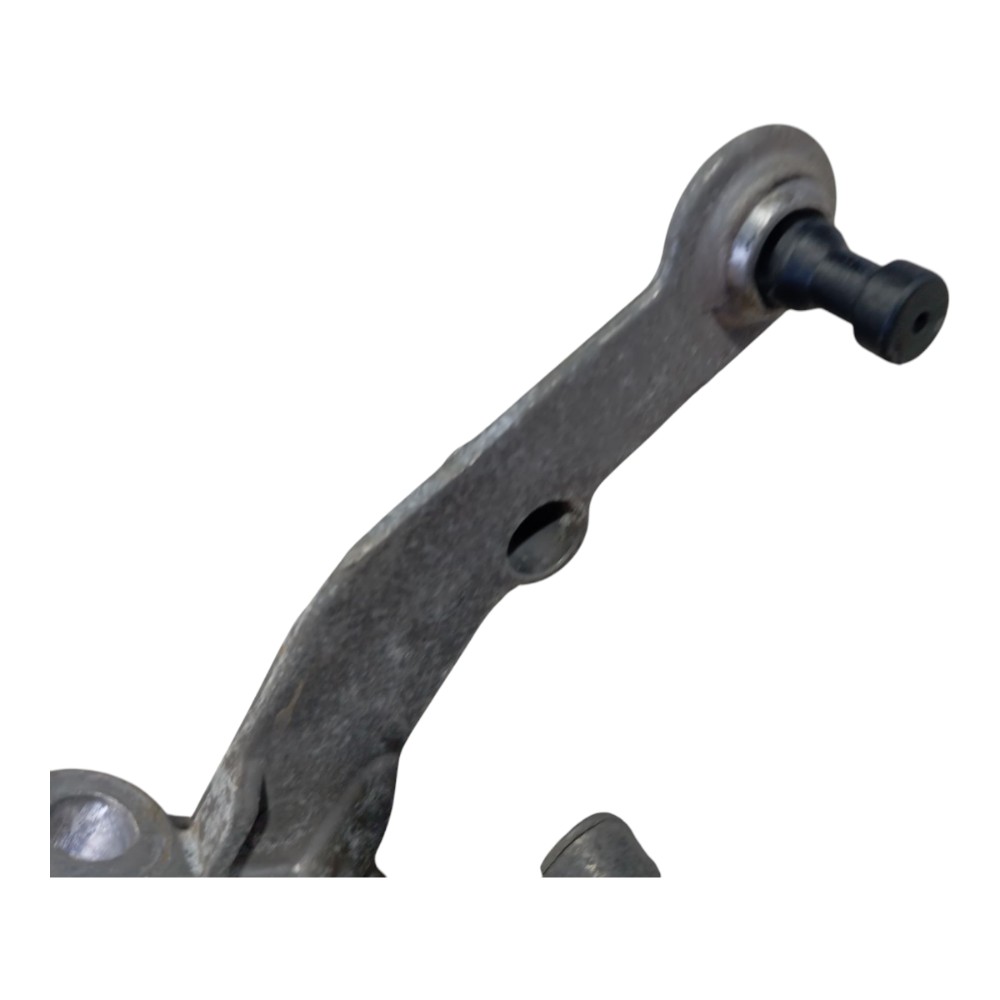 Suporte módulo ABS Mercedes B180 2010 V630 1