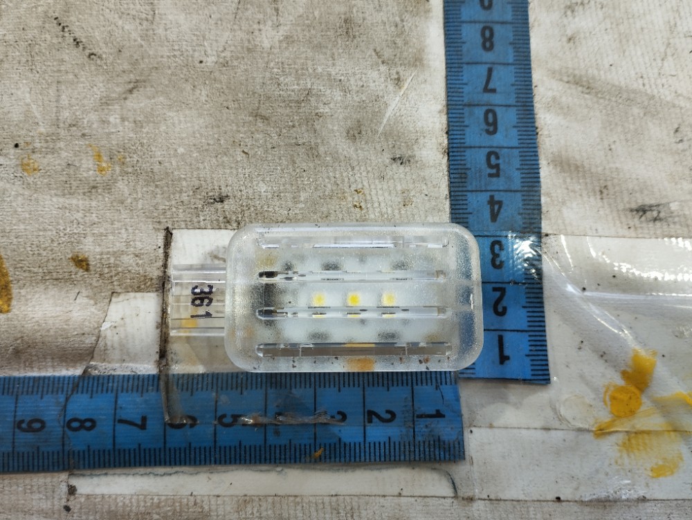 Luz Cortesia Esquerda Porta Malas Defender 2021 2022 V645 10
