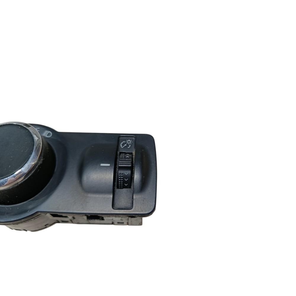 Comando farol GM Montana 2015 6