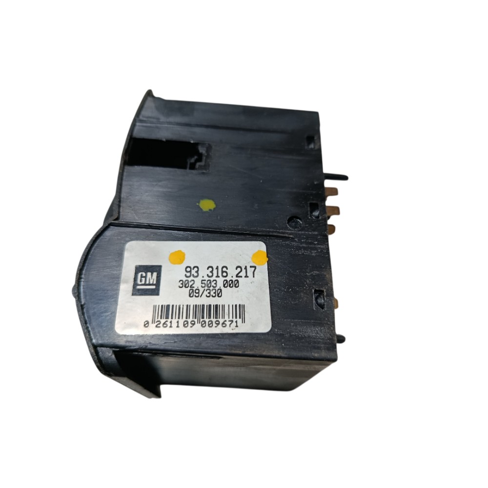 Botão farol Chevrolet Corsa 2010