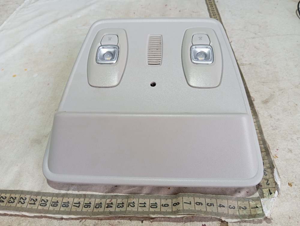 Luz Cortesia Renault Zoe Neo Int 2023 V617 8