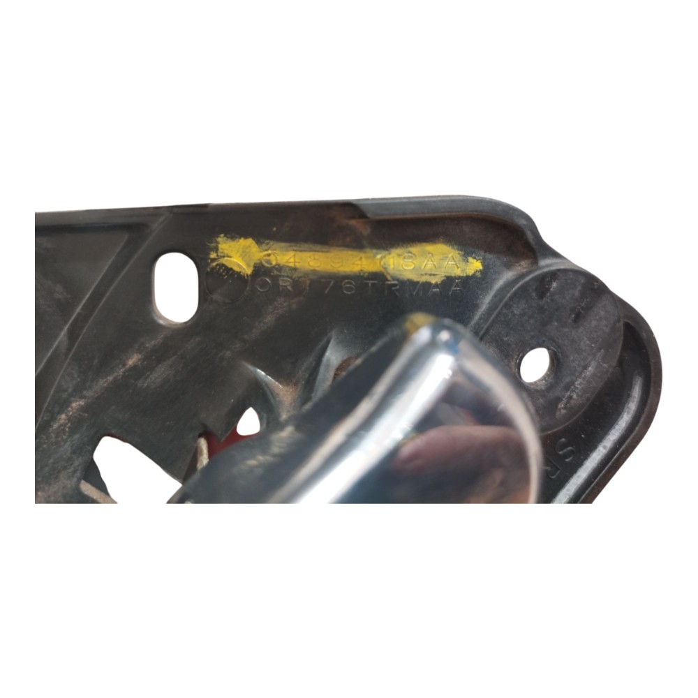 Maçaneta Dianteira Direita Chrysler Grand Caravan 03 V578 7