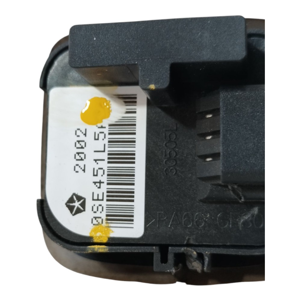 Botão Abertura Porta Traseira Esquerda Grand Caravan 03 V578 3