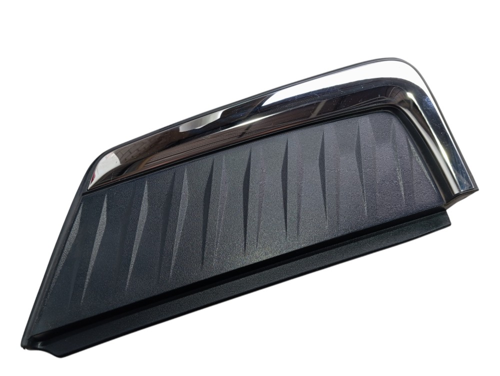 Moldura Traseira Esquerda Chery Tiggo 5xsport 2024 V621 3