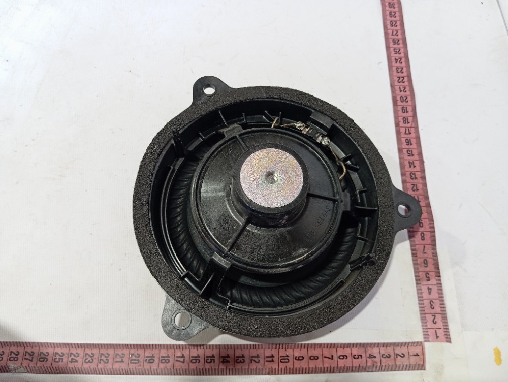 Alto falante porta dianteira esquerda Nissan Leaf 2023 V632 5