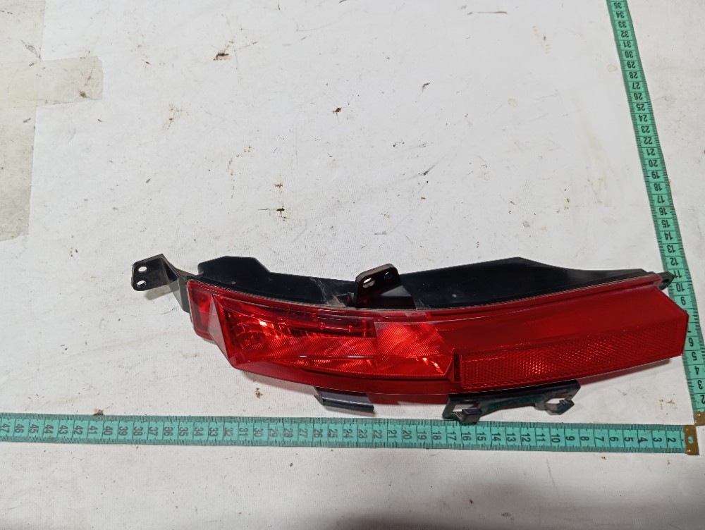 Olho Gato Traseiro Esquerdo Discovery Sport 2020 V680 9