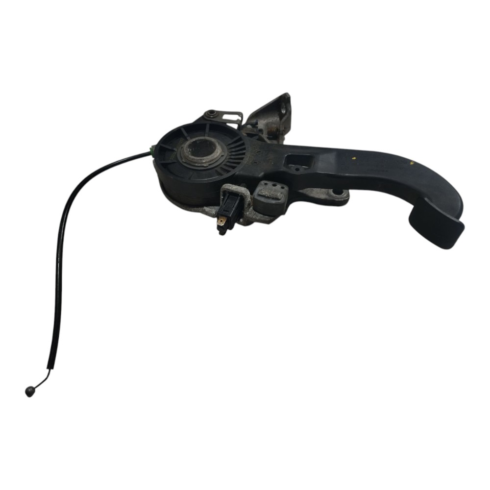 Pedal freio estacionario Mercedez c180 2007 V661 3
