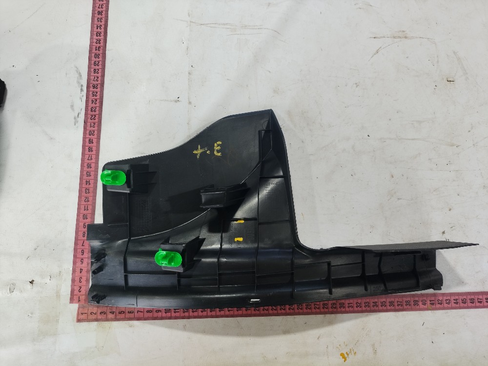 Soleira Porta Traseira Esquerda Gm Tracker 2020 2025 V627 3