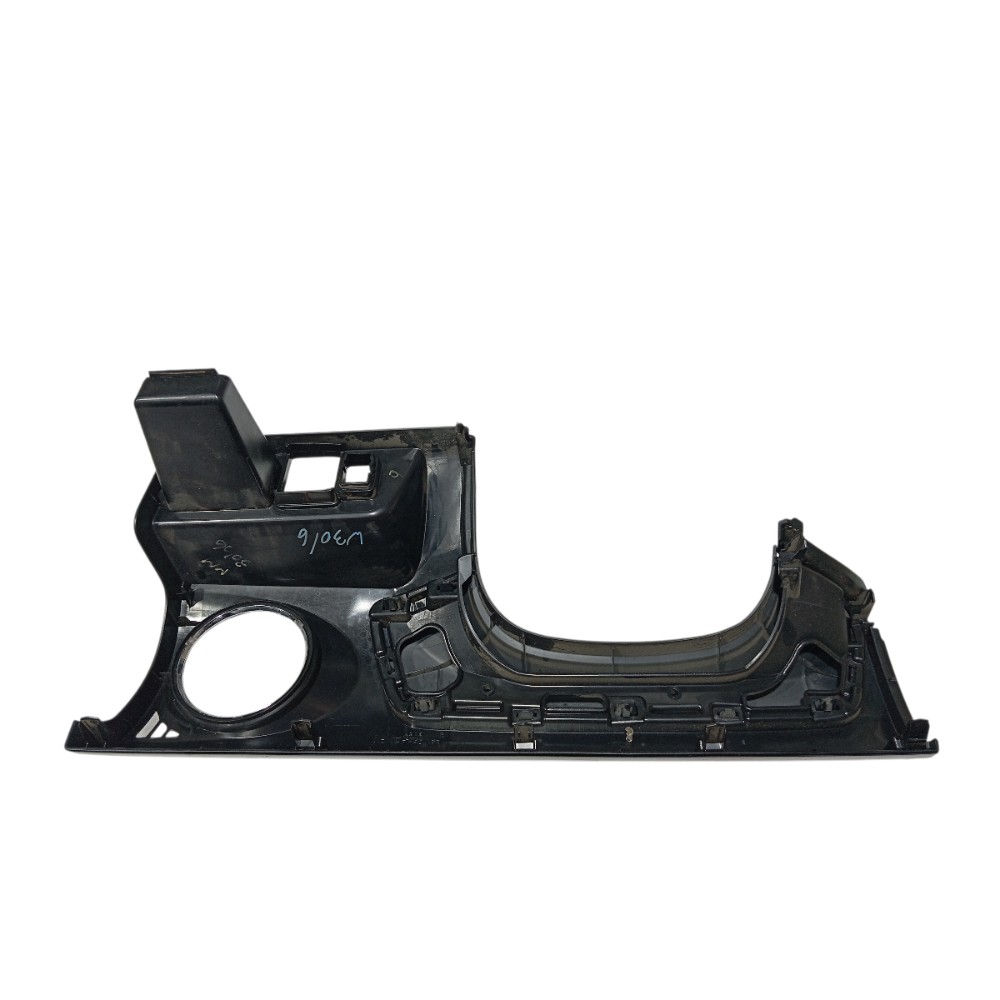Moldura esquerda painel Toyota Etios 2018 4