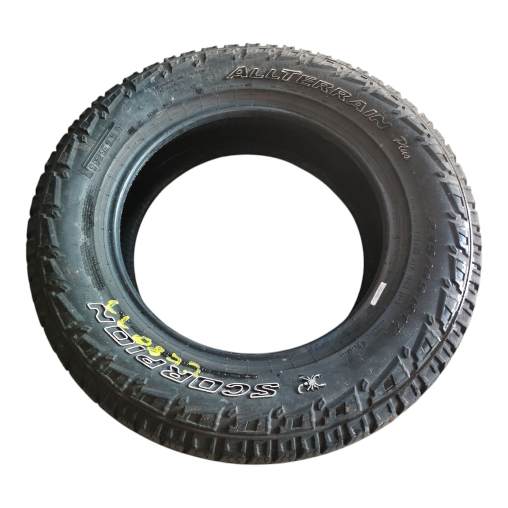 Pneu Scorpion Pirelli 235/65R17 Dot In9 d4309p V659 2