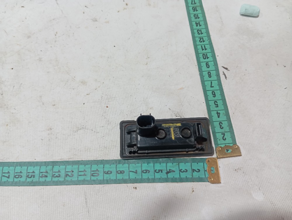 Luz Placa Traseira Discovery Sport 2020 V680 7