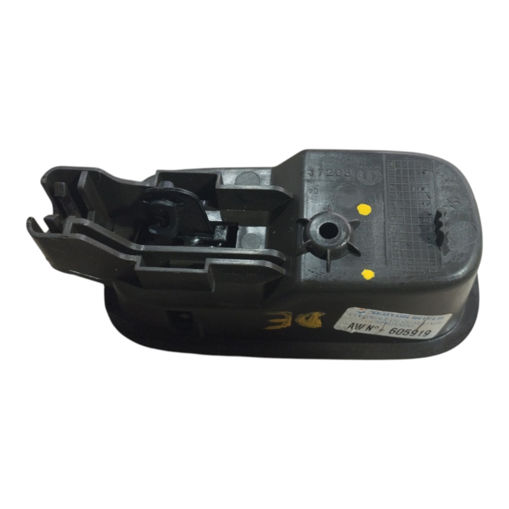Macaneta Interna Dianteiro Esquerdo Fiat Mobi 2025 V654 Preto 5