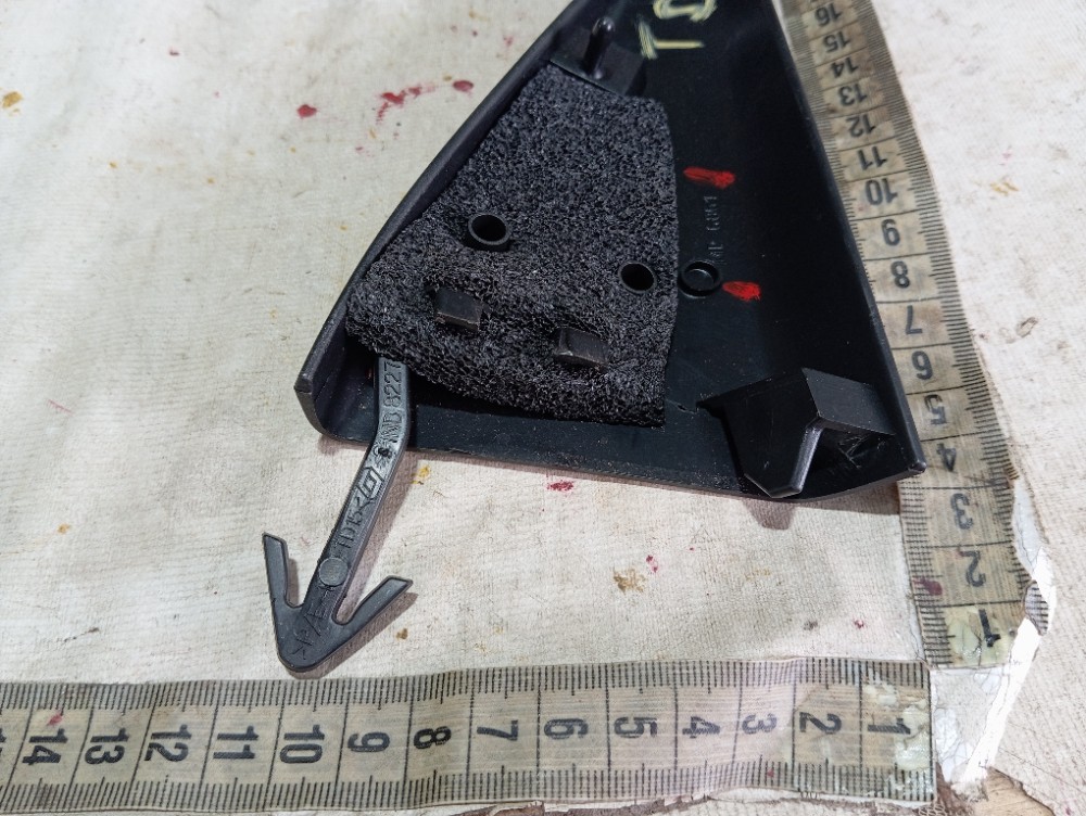 Acabamento Porta Traseira Direita Renault Zoe Neo 2023 V617 8