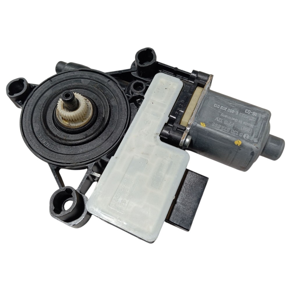 Motor Máquina Vidro Tras Esquerda Vw Virtus 2019 A 23 V657 2