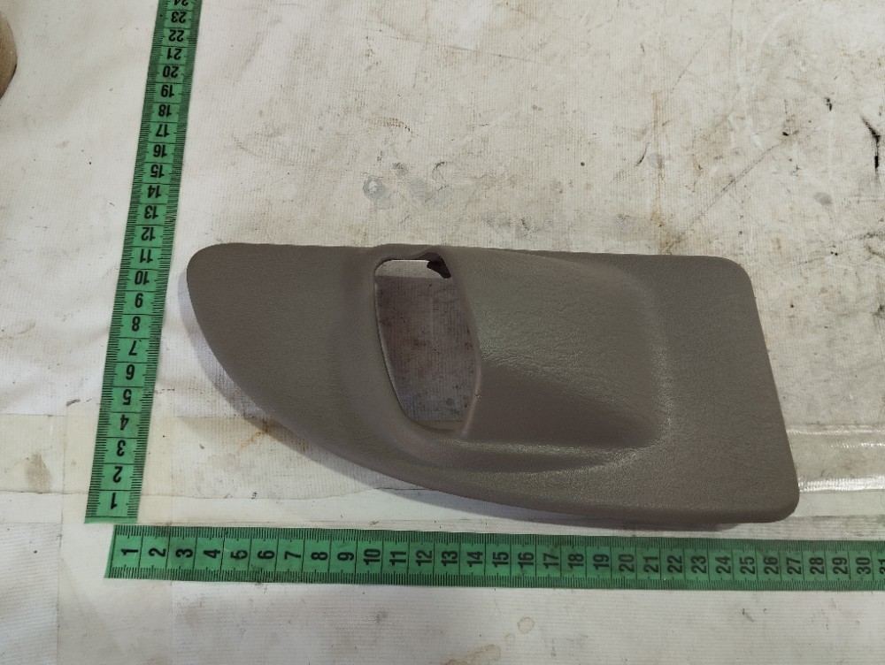 Moldura Maçaneta Traseira Esquer Chrysler Grand Caravan V578 10