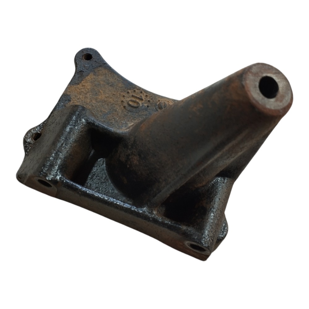 Suporte Compressor Troller T4 2011 V650 10
