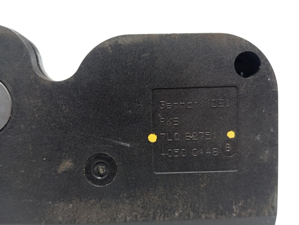 Batente Tampa Traseira Porsche Cayenne 2003 V371 8