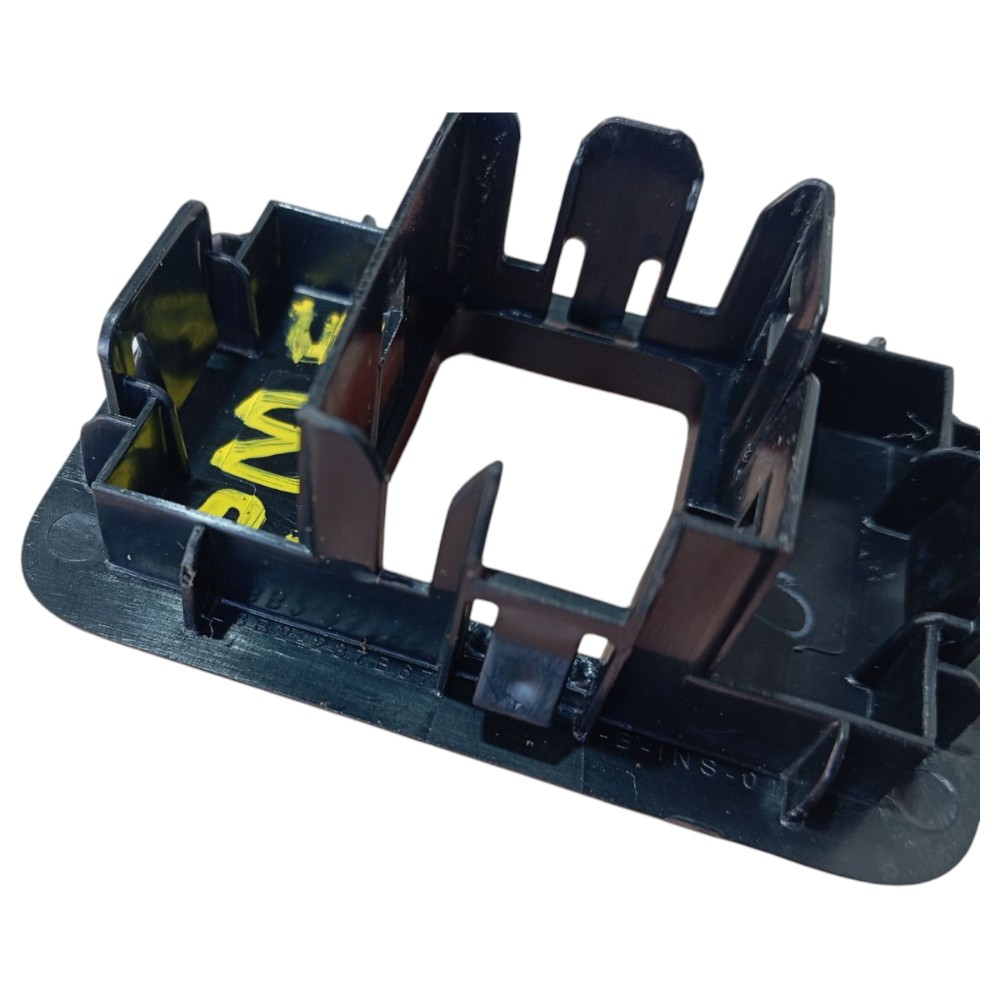 Moldura Botão Esquerdo Portamalas Rover Defender 21 22 V645