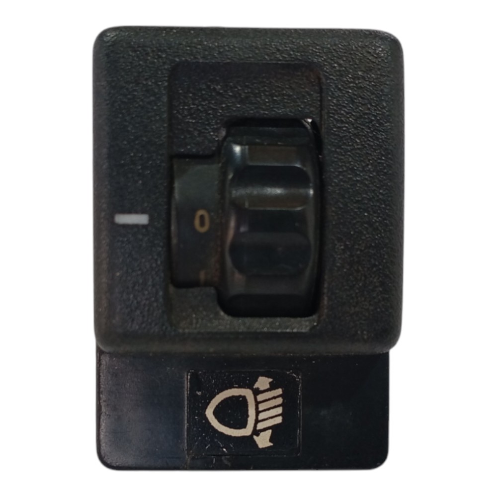Botão Regulagem Farol Gm Omega 1993 A 1998 90214667 7