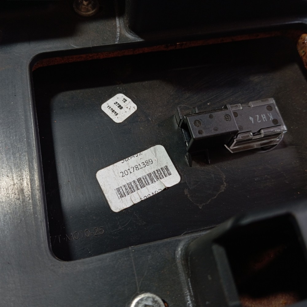 Acabamento Console Central Honda Hrv 2024 2025 V644 6