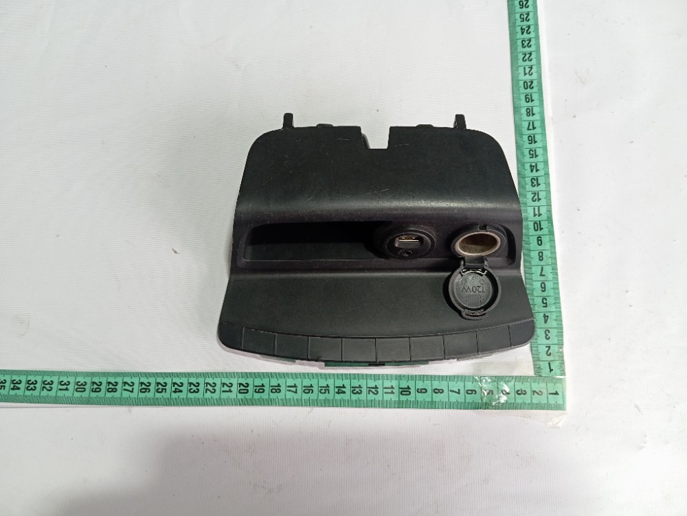 Entrada Usb Auxiliar Tomada 12 Volts Peugeot 208 2014 V312 7