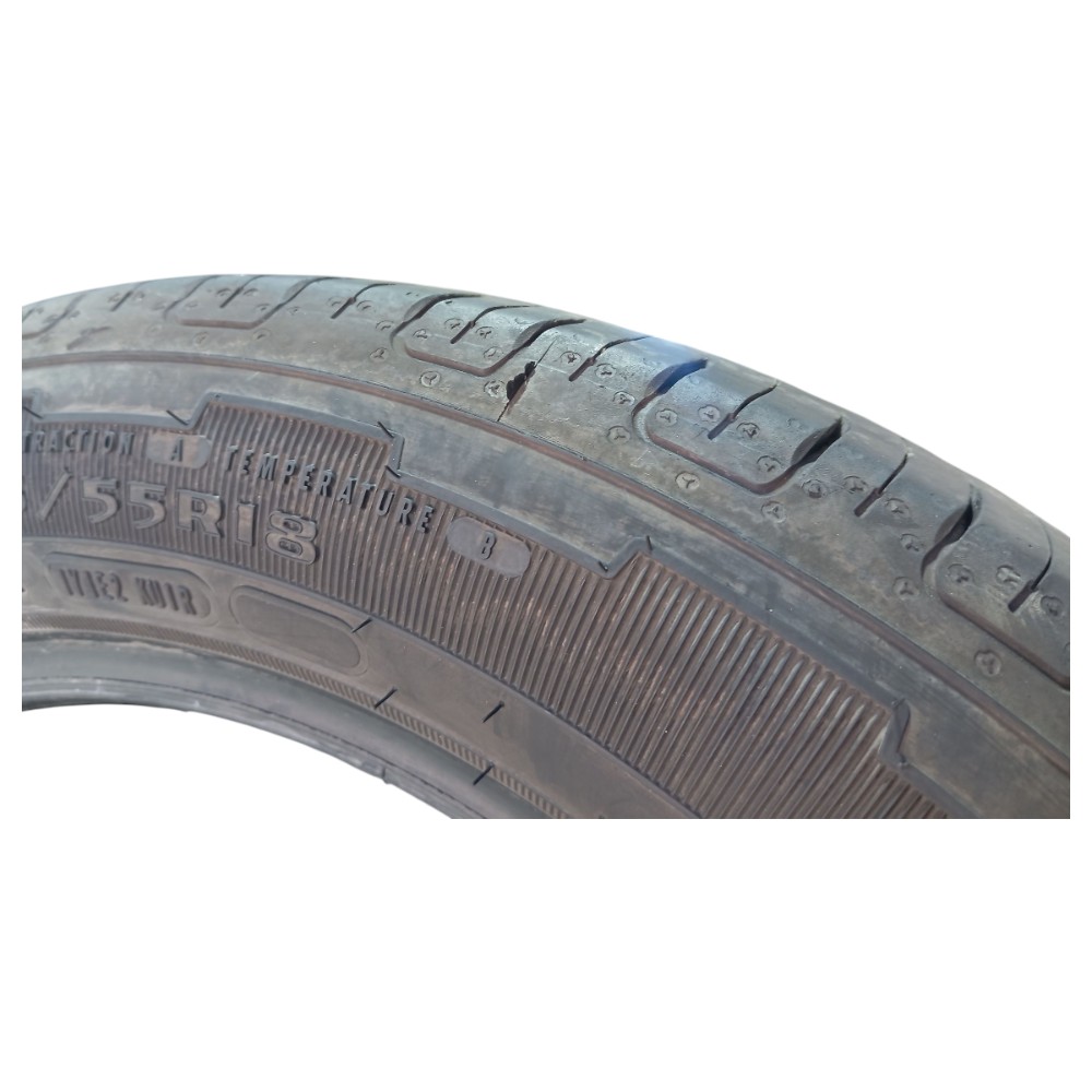 Pneu Goodyear Wrangler 215/55r18 V655 7