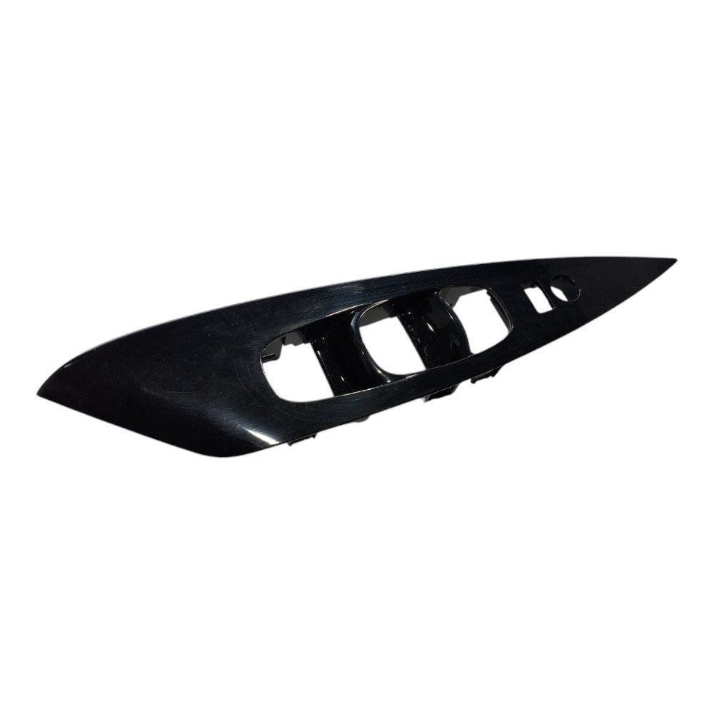 Moldura Botao Porta Dianteiro Esquerda Nissan Leaf 2023 V632 7