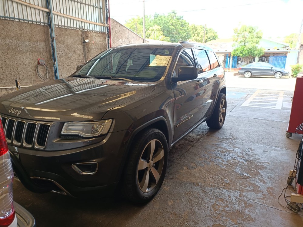 Jeep grand Cherokee 3.0 diesel 2014 v607 informações gerais 5