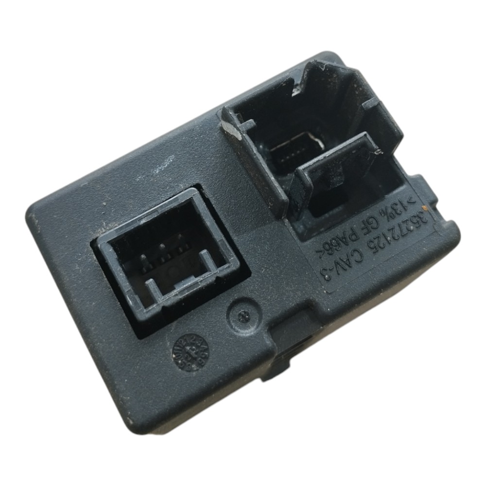 Entrada Usb Ram Rampage Rt 2023 2024 V641 2