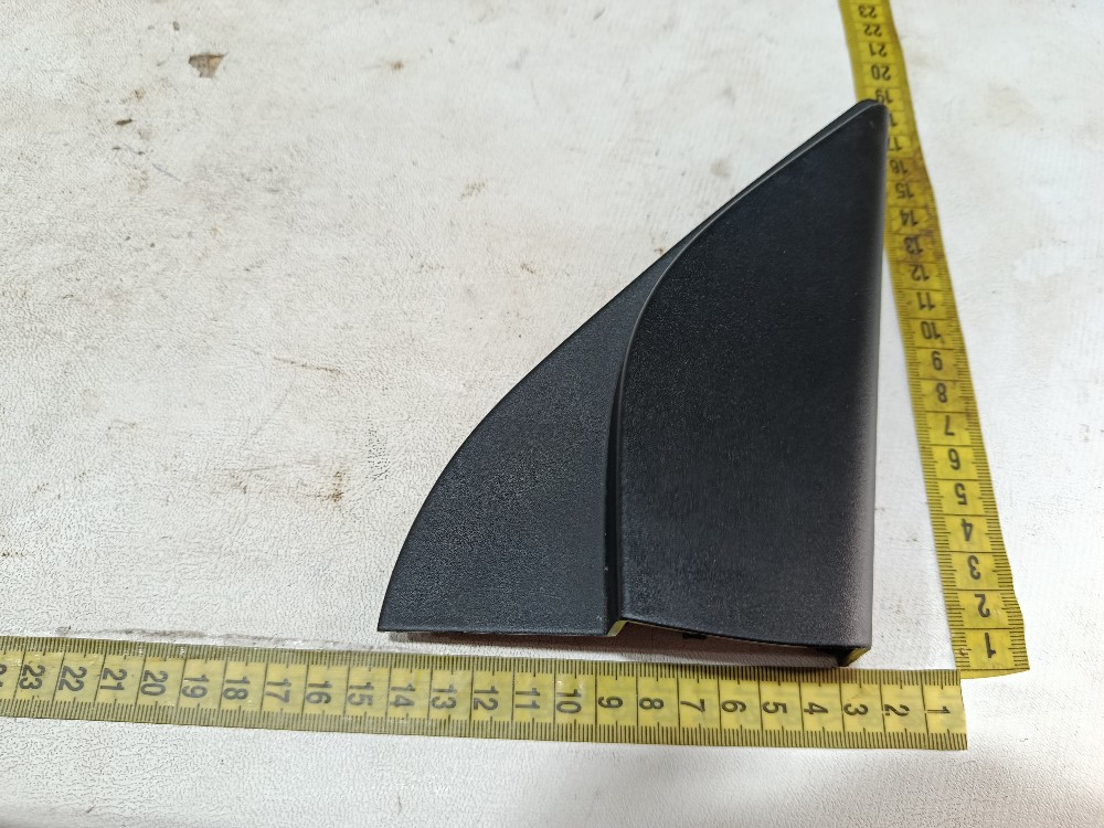 Acabamento int retrovisor direito Nissan March 2014 7