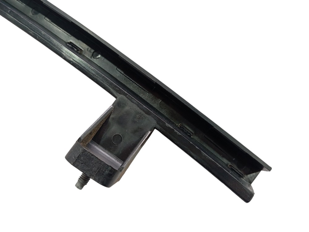 Canaleta Vidro Porta Dianteira Direita Gwm Ora Gt03 24 V625 7
