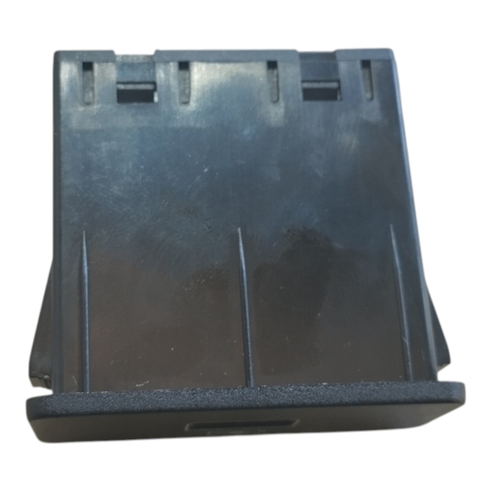 Entrada Usb Console Byd Dolphin Gs 2024 2025 V653 6