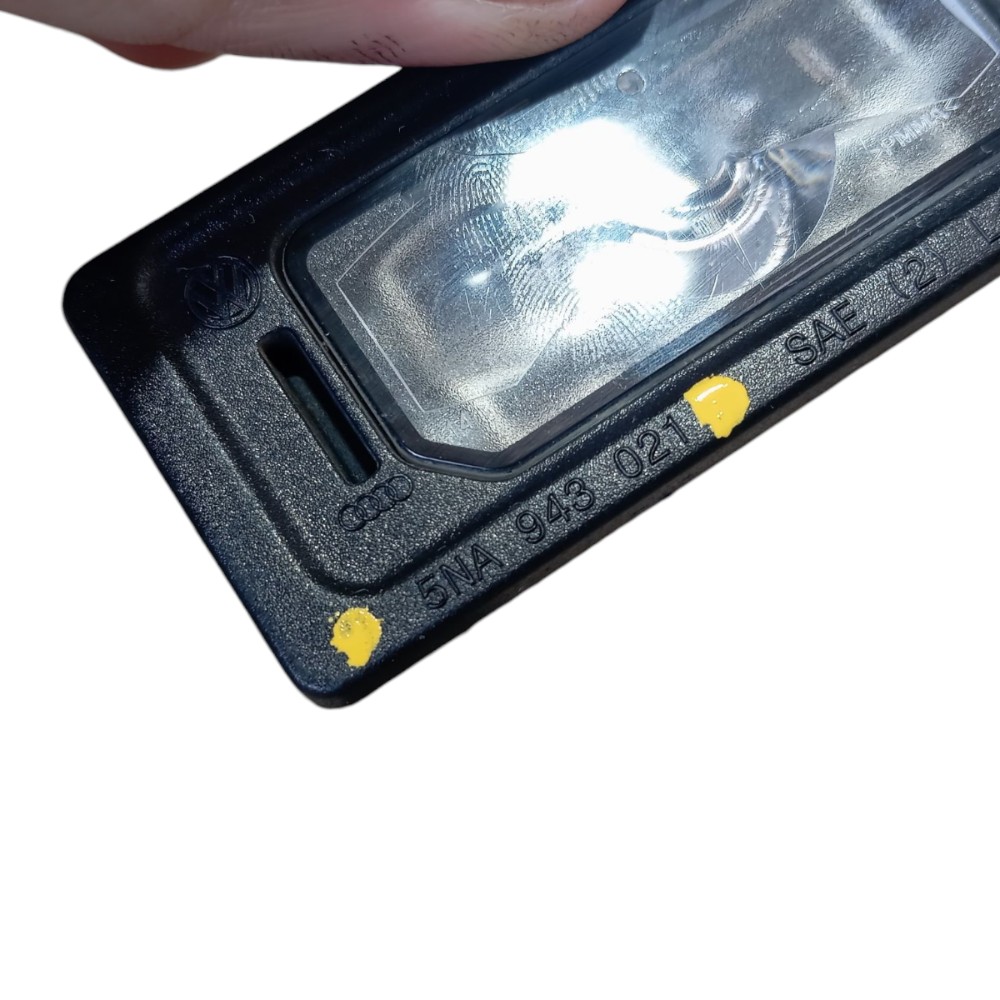 Luz Placa Vw Taos Highline 2022 2024 V655 5