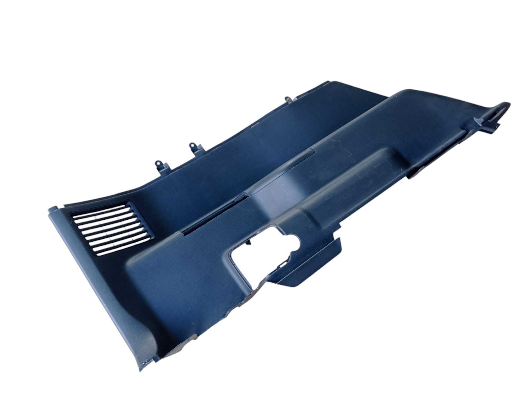 Acabamento Porta Malas Mitsubishi Pajero Full 2020 V599 2