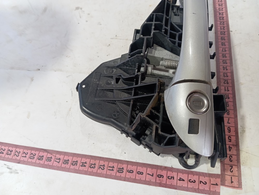 Maçaneta Ext Porta Dianteira Esquerda Mercedes B180 10 V630 Dianteira 10
