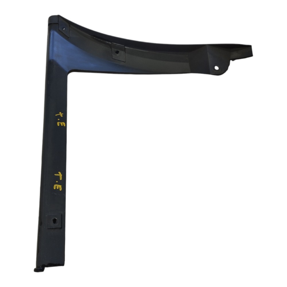 Guia Parachoque Traseiro Esquerd Chrysler Grand Caravan V578 3
