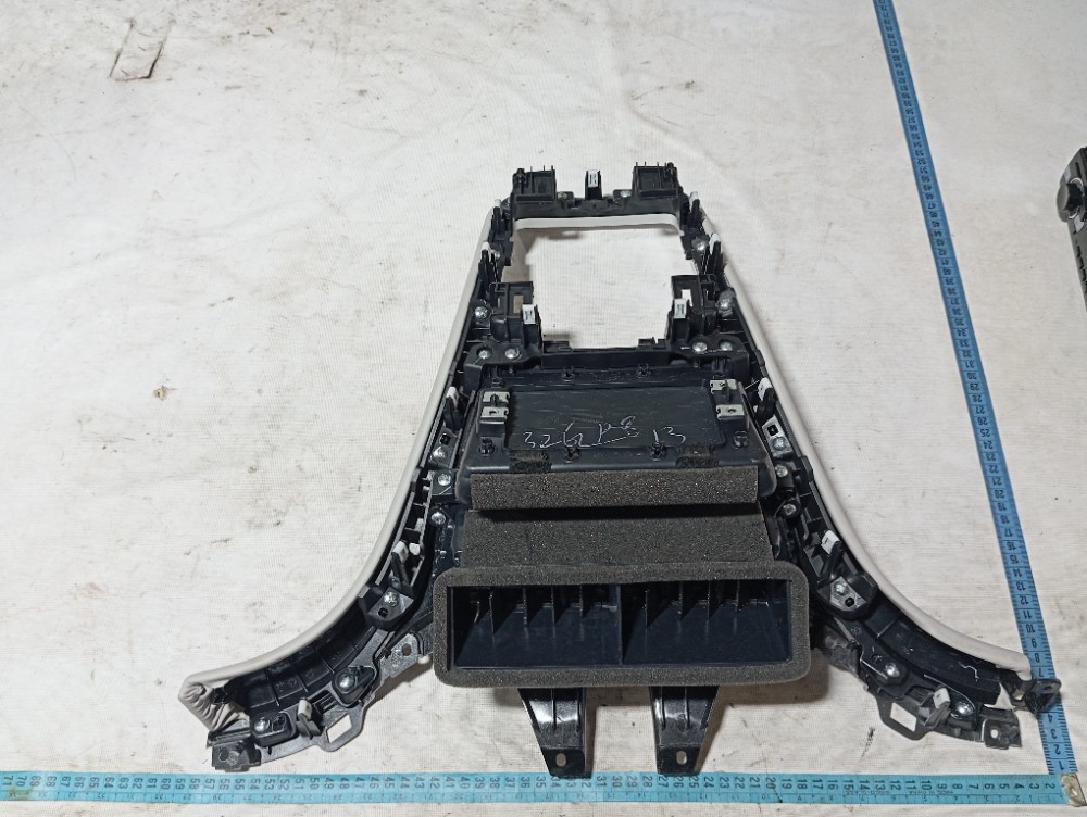 Moldura console Byd Song Pro 2024 V674 9