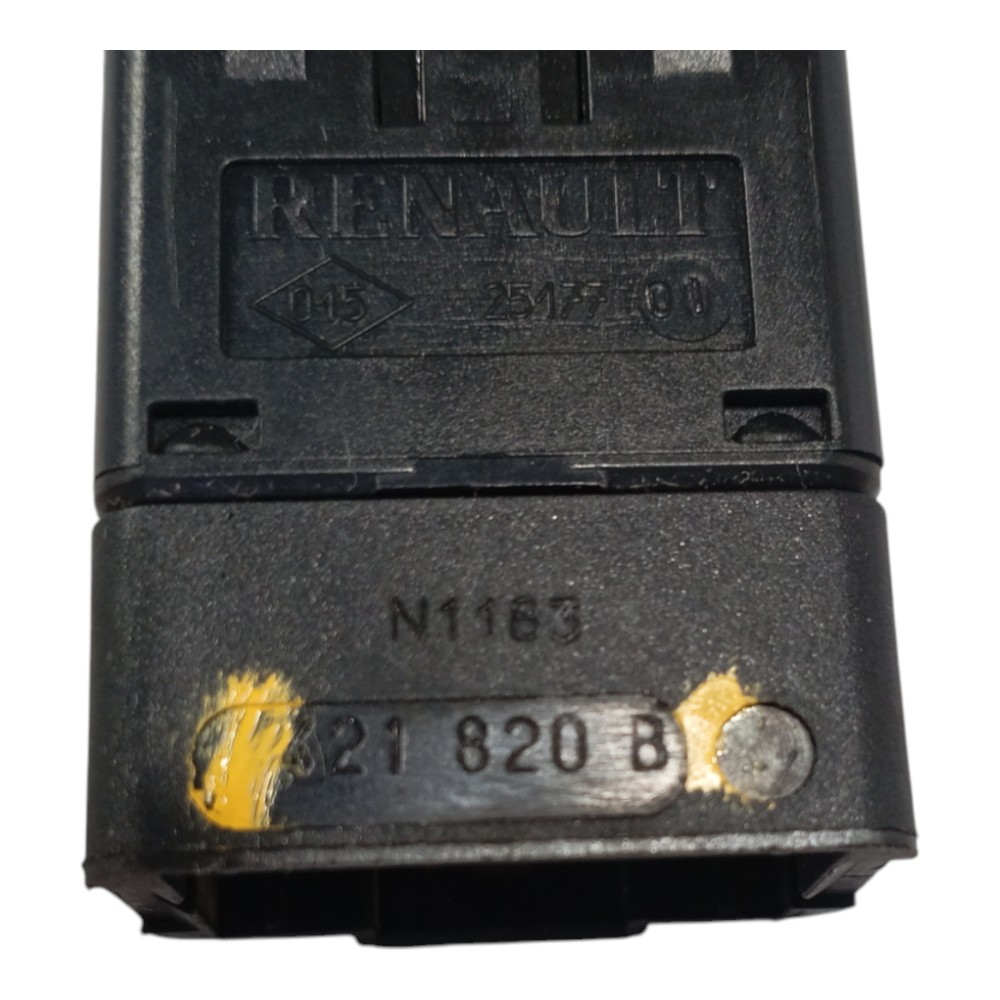 Botão Pisca Alerta Renault Clio 2000 A 2012 V235 4